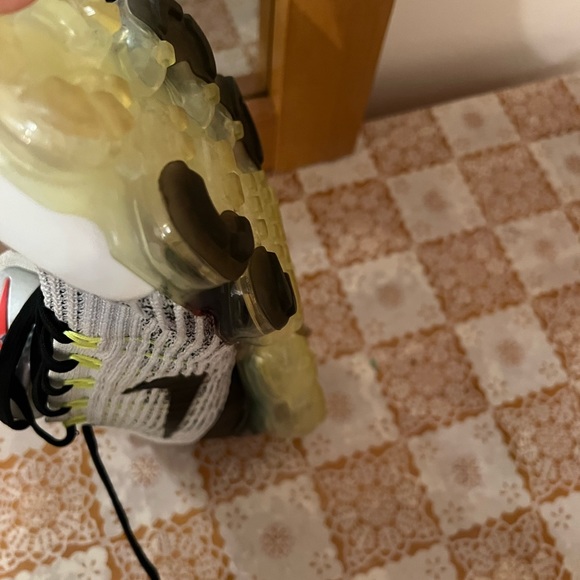 Men’s Nike Sneakers Shoes - Picture 2 of 4